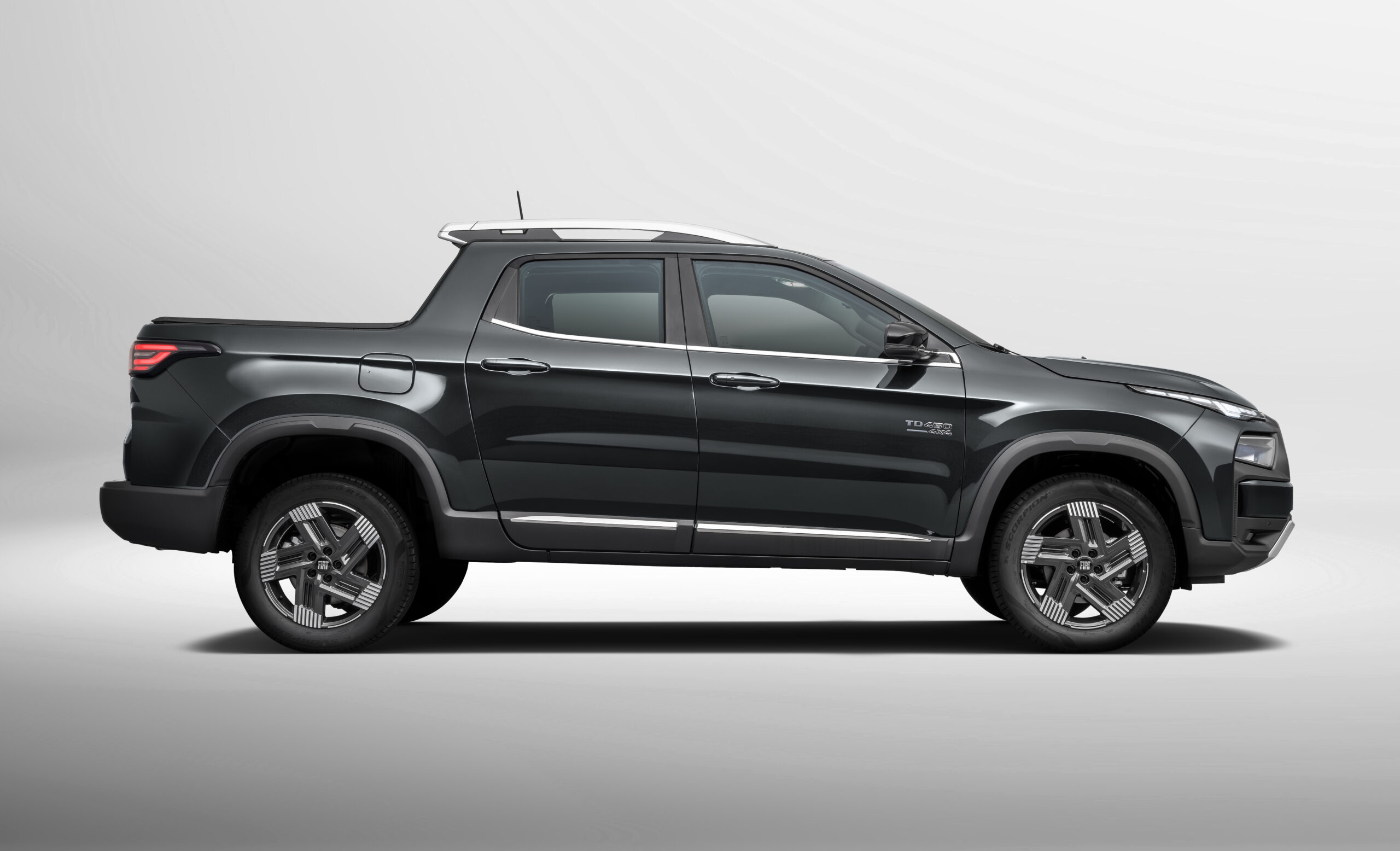 Fiat_Toro_Volcano_MY26_012